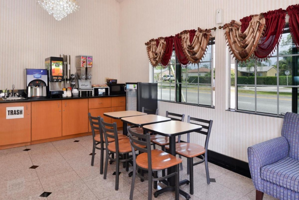 Americas Best Value Inn - Azusa/Pasadena Image 18