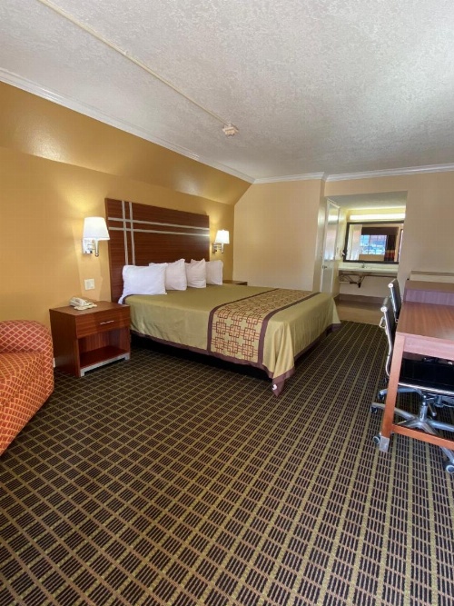 Americas Best Value Inn - Azusa/Pasadena image 6